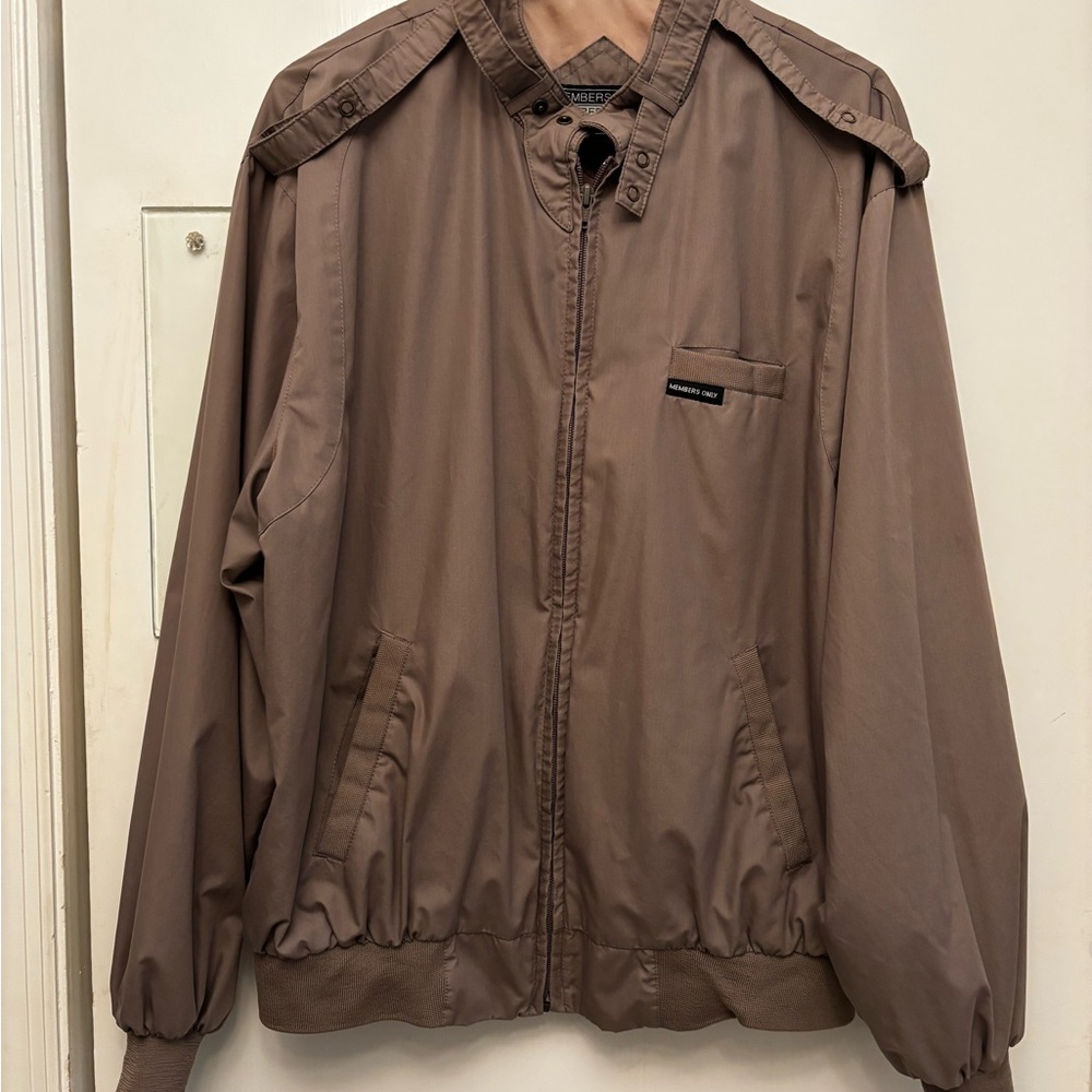 Members Only Tan Windbreaker Jacket Size L